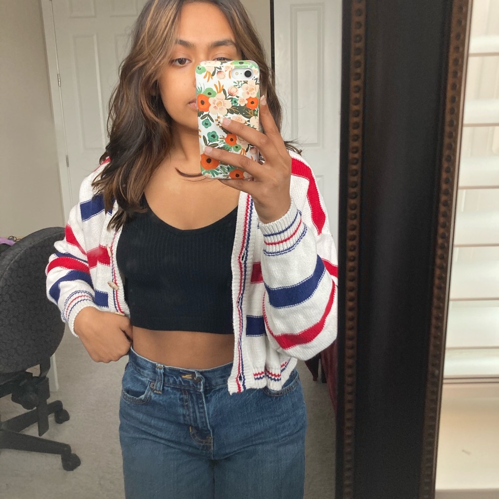 Cropped sweater cardigan